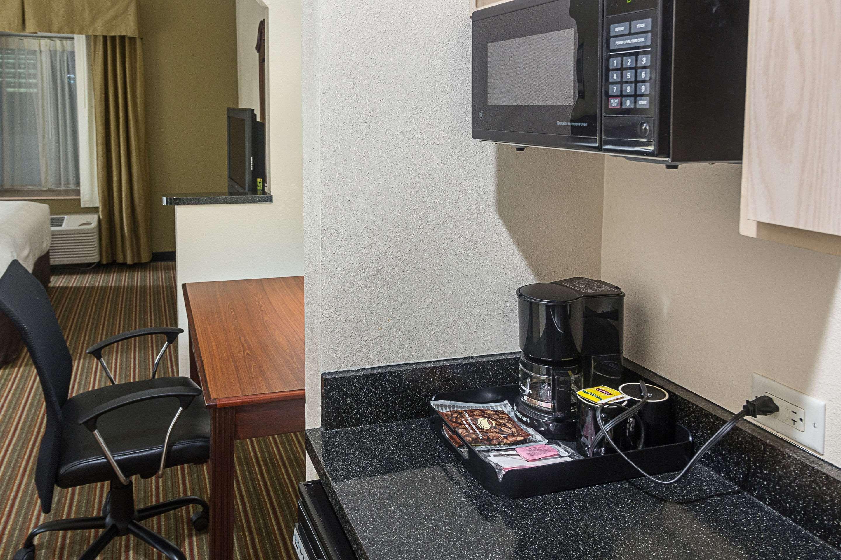 Quality Inn & Suites West Chase Houston Dış mekan fotoğraf
