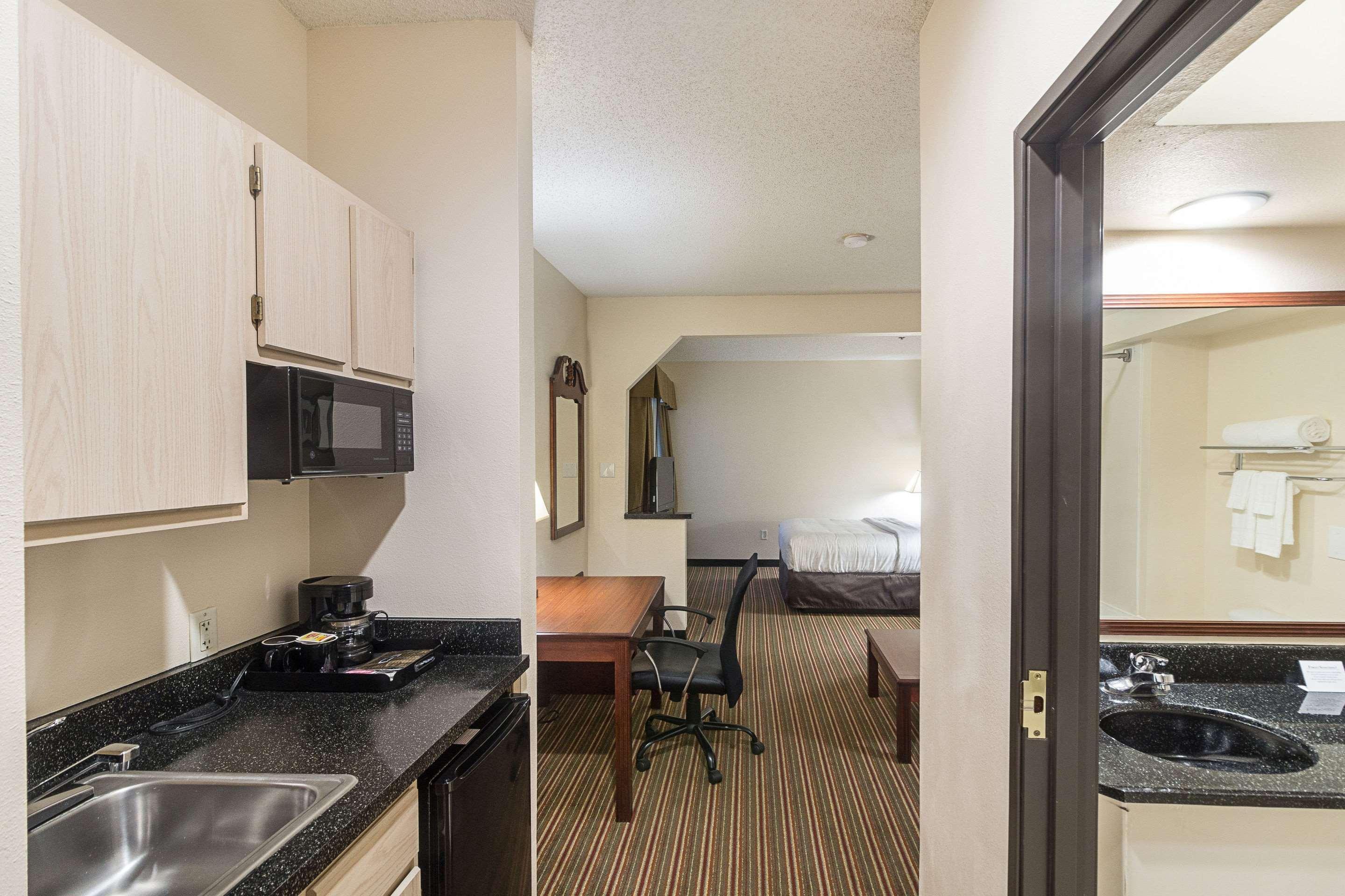 Quality Inn & Suites West Chase Houston Dış mekan fotoğraf