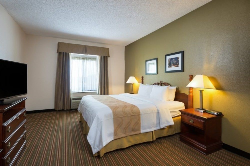 Quality Inn & Suites West Chase Houston Dış mekan fotoğraf
